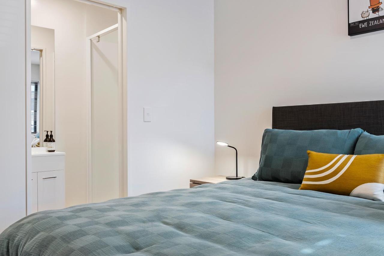 1 Bedroom City Base With Free Car Park Christchurch Exterior foto